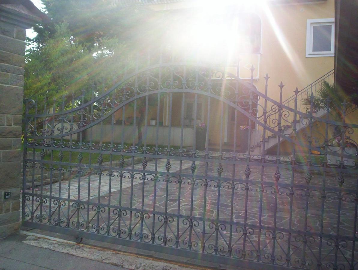 Appartamento Apartmaji Neja Pirano Esterno foto